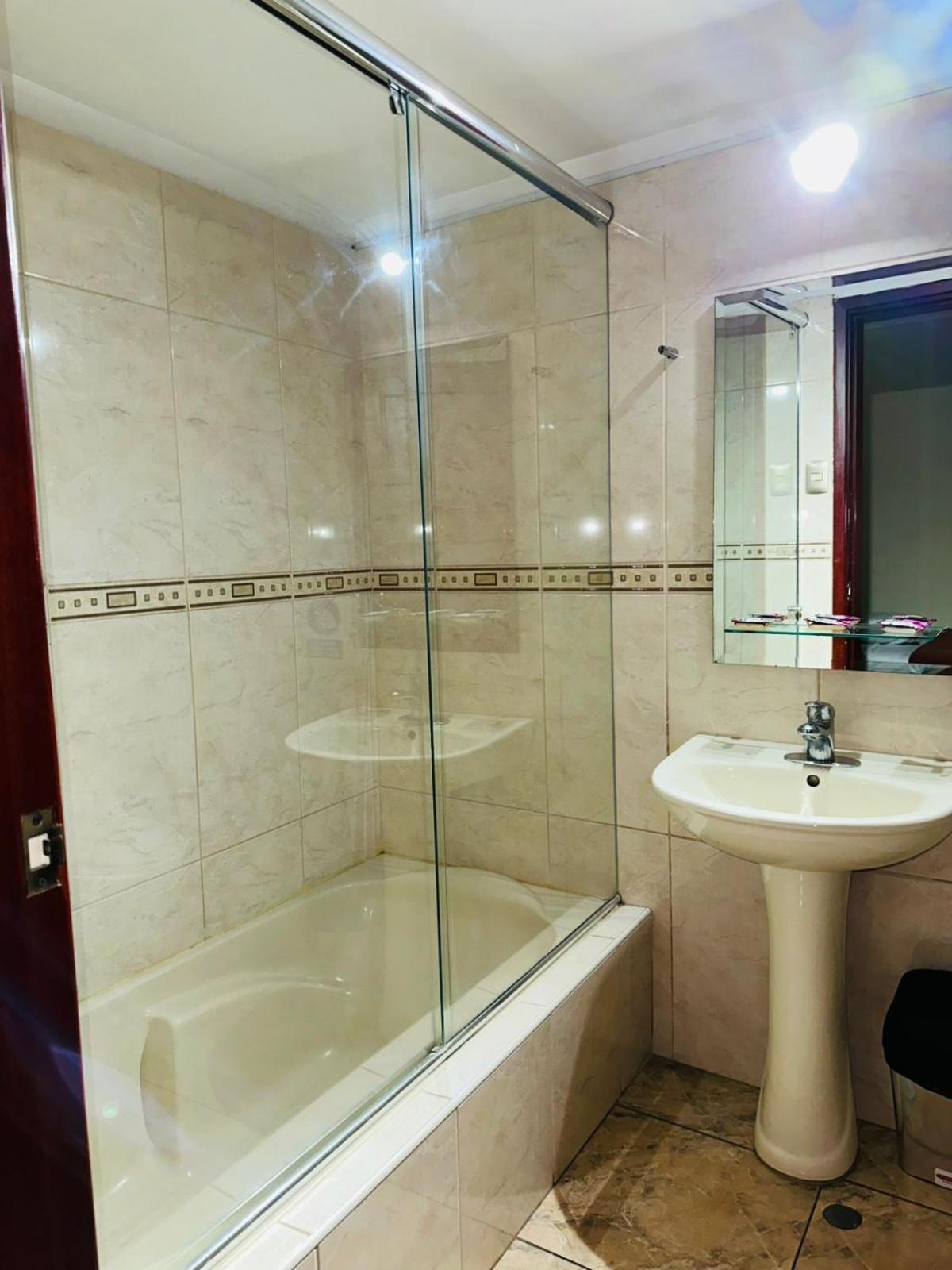 Hotel Continental Lima Buitenkant foto