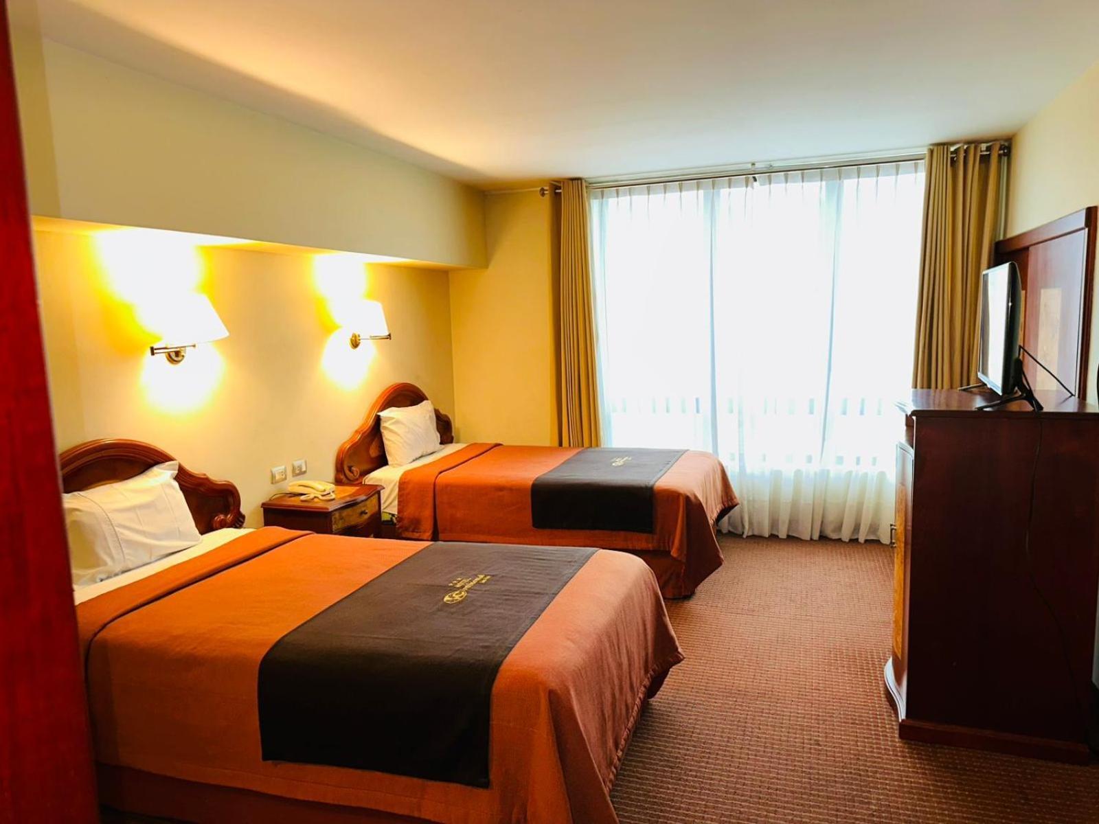 Hotel Continental Lima Buitenkant foto